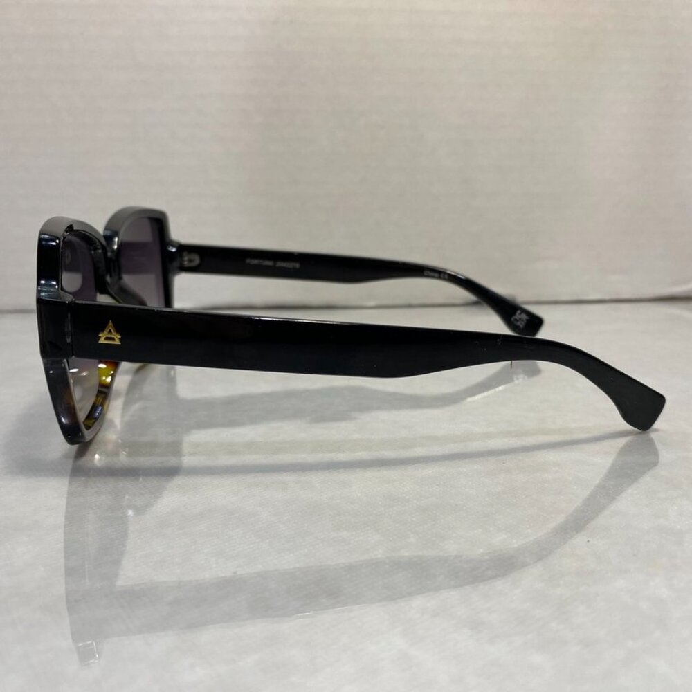 AIRE Fortuna Square Sunglasses Tort Splice Black Gradient - Picture 3 of 11
